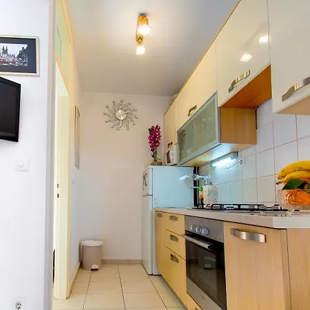 Aura Apartman *