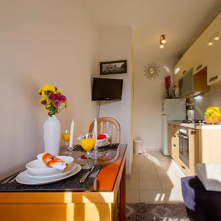 Aura شقة سبليت